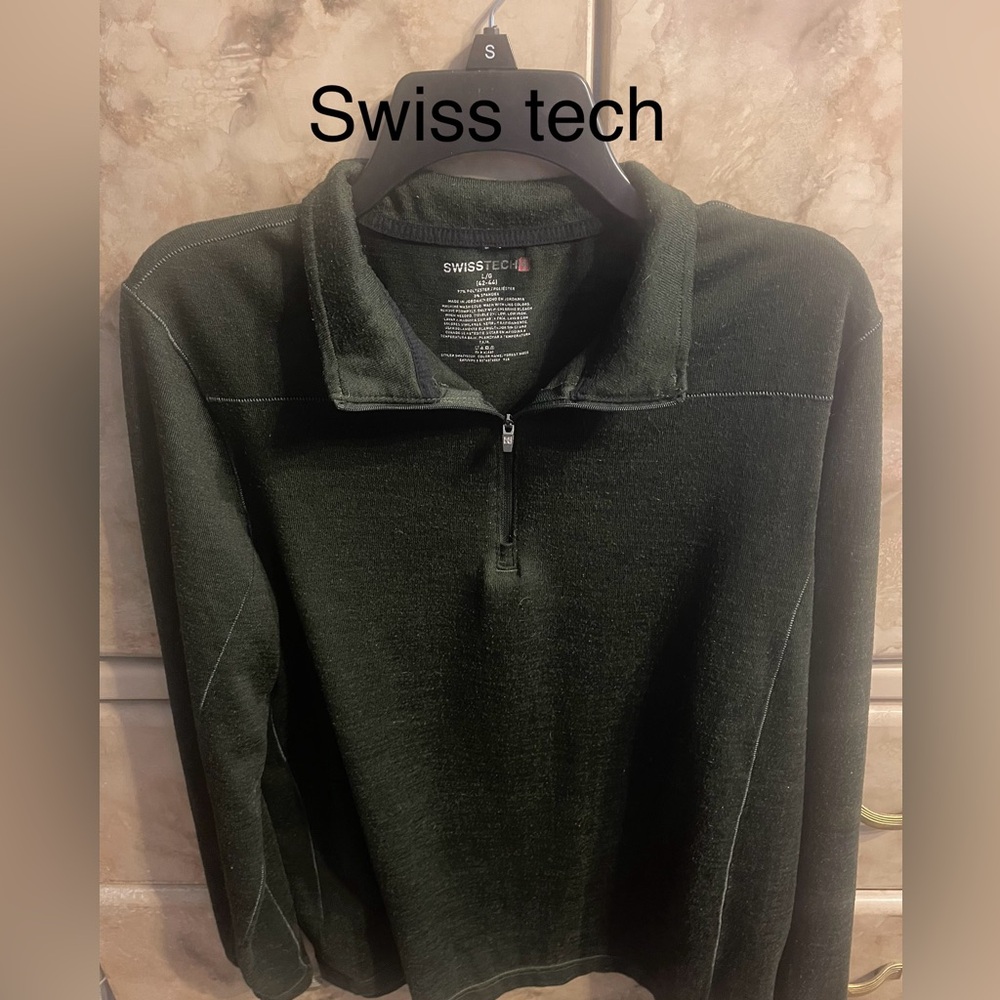 SwissTech Sweater Large